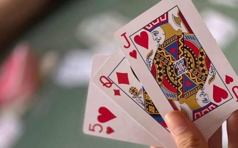 Bí quyết nhìn mặt bắt hình dong đối thủ qua phong cách đánh bài