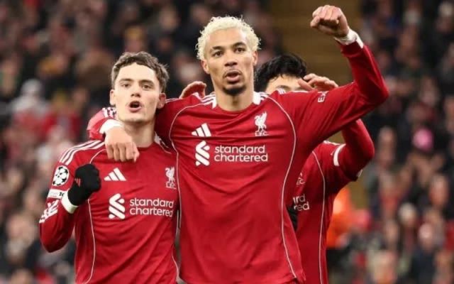 Liverpool duy trì bản sắc chiến đấu mạnh mẽ nhờ sự gắn kết giữa đội bóng và fan