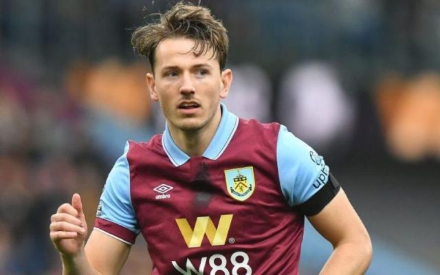 Phân tích khả năng giữ nhịp tuyến giữa và chuyền bóng ổn định của Sander Berge