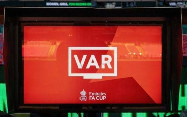 Tranh cãi VAR tại Premier League Khi công nghệ không thể dập tắt sự phẫn nộ